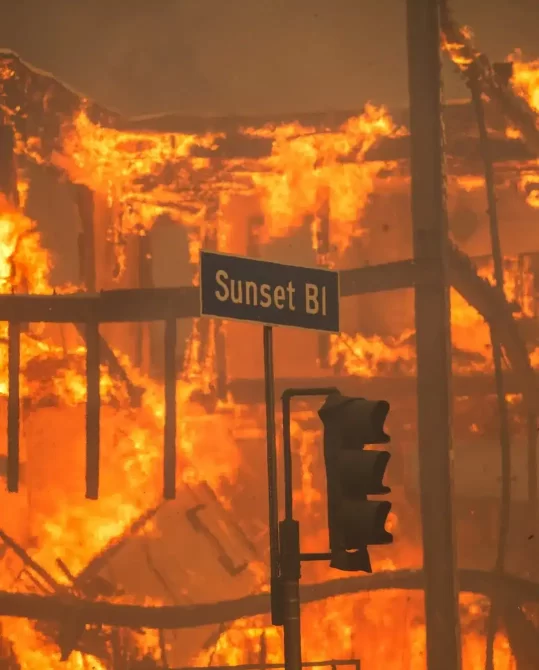 LA Fires Update: Fire Experts Seek Answers Amid Raging Los Angeles Fires