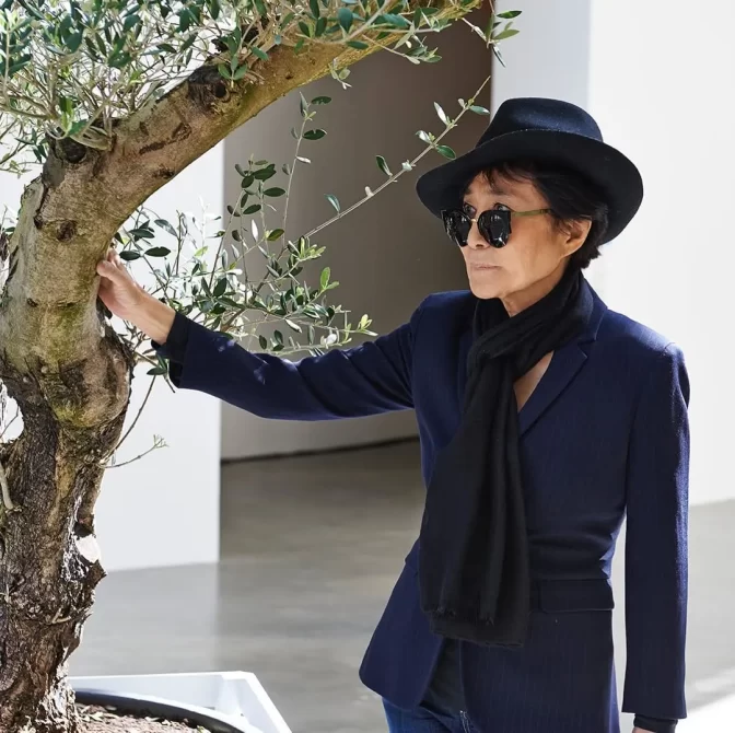 Yoko Ono's motherhood pain