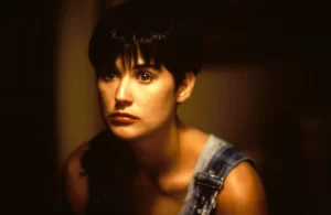 Demi Moore short hair