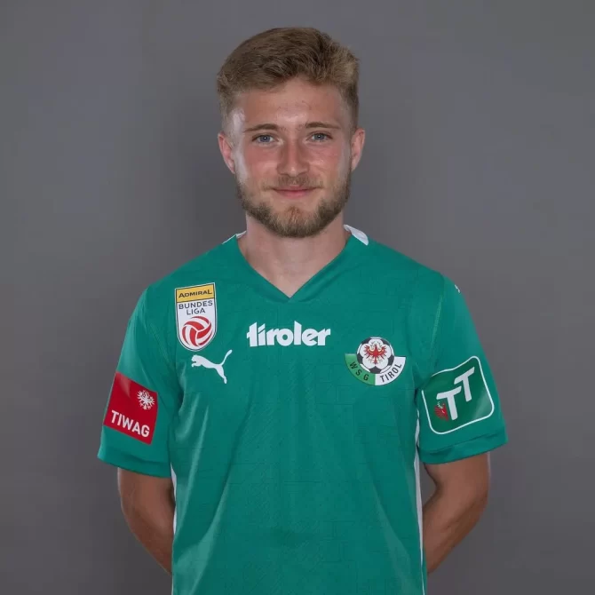 Phil Collins son
