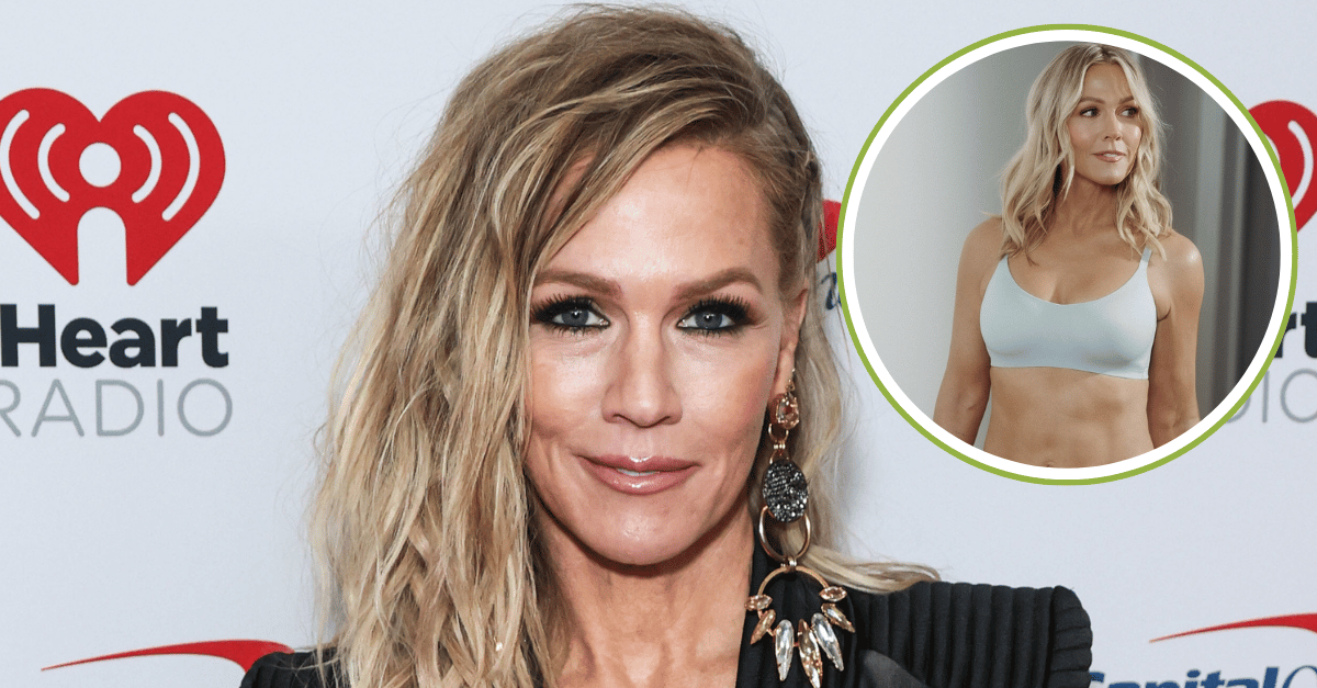 Jennie Garth lingerie