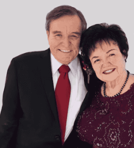 Jerry Mathers Poses With 98-Year-Old Mom And Fans Are Amazed By Her Youth
