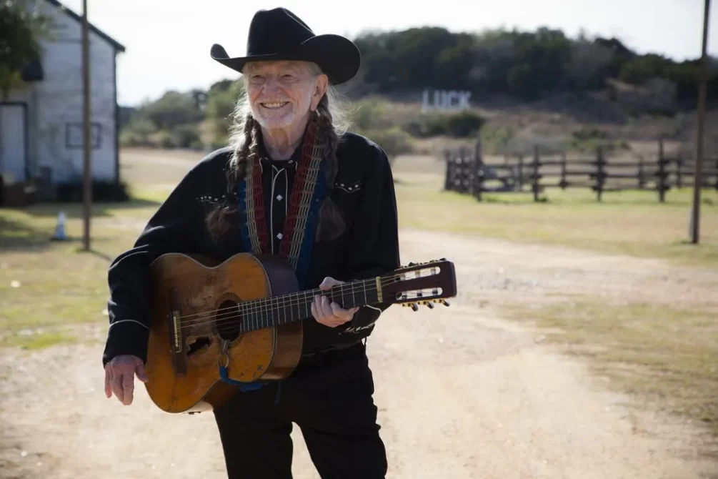 Willie Nelson gave up smoking