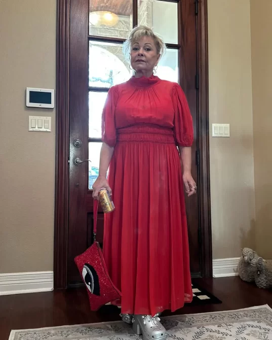 Roseanne Barr relationship with co-stars