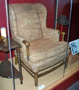 Archie Bunker’s Chair Remains One Of TV’s Most Documented Set Pieces Of All Time