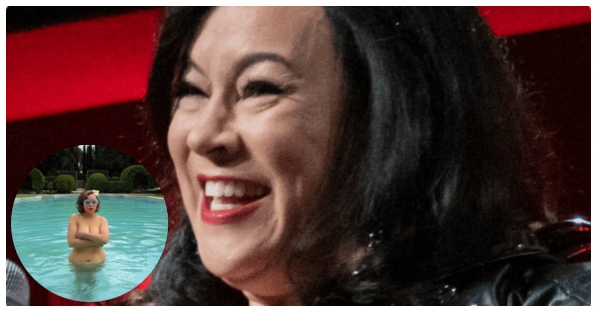 Jennifer Tilly bares all