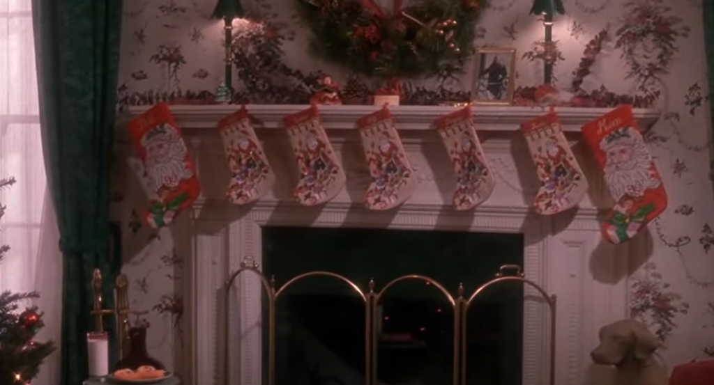 Nostalgic Decor Inspired By 'Home Alone' Is Taking Over Christmas