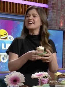 Kelly Clarkson’s 44th Birthday Came With A Surprise Fans Didn’t Expect